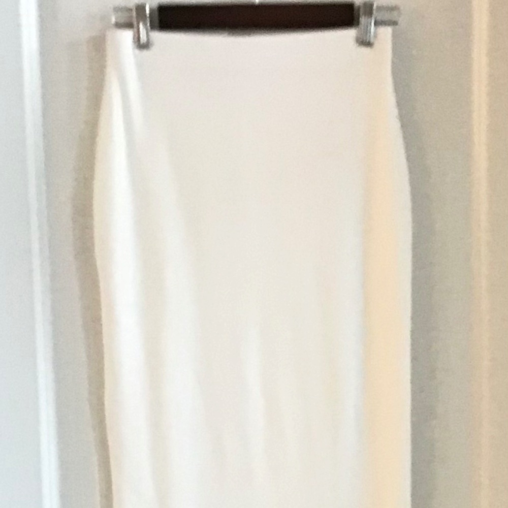 Revamped white pencil skirt size M